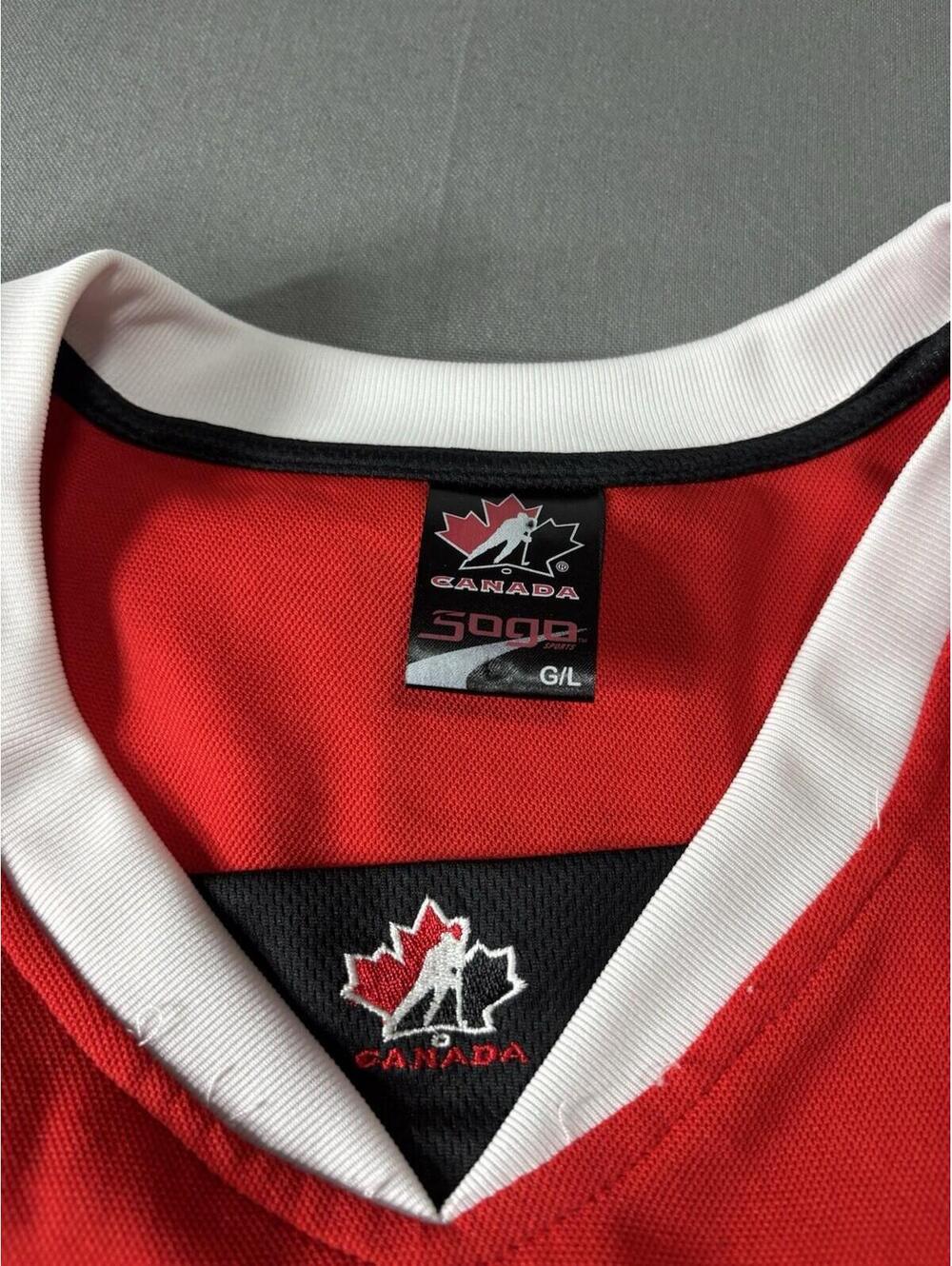 TEAM CANADA 1914-2014 100 YRS HOCKEY JERSEY SIZE LARGE - Picture 5 of 15